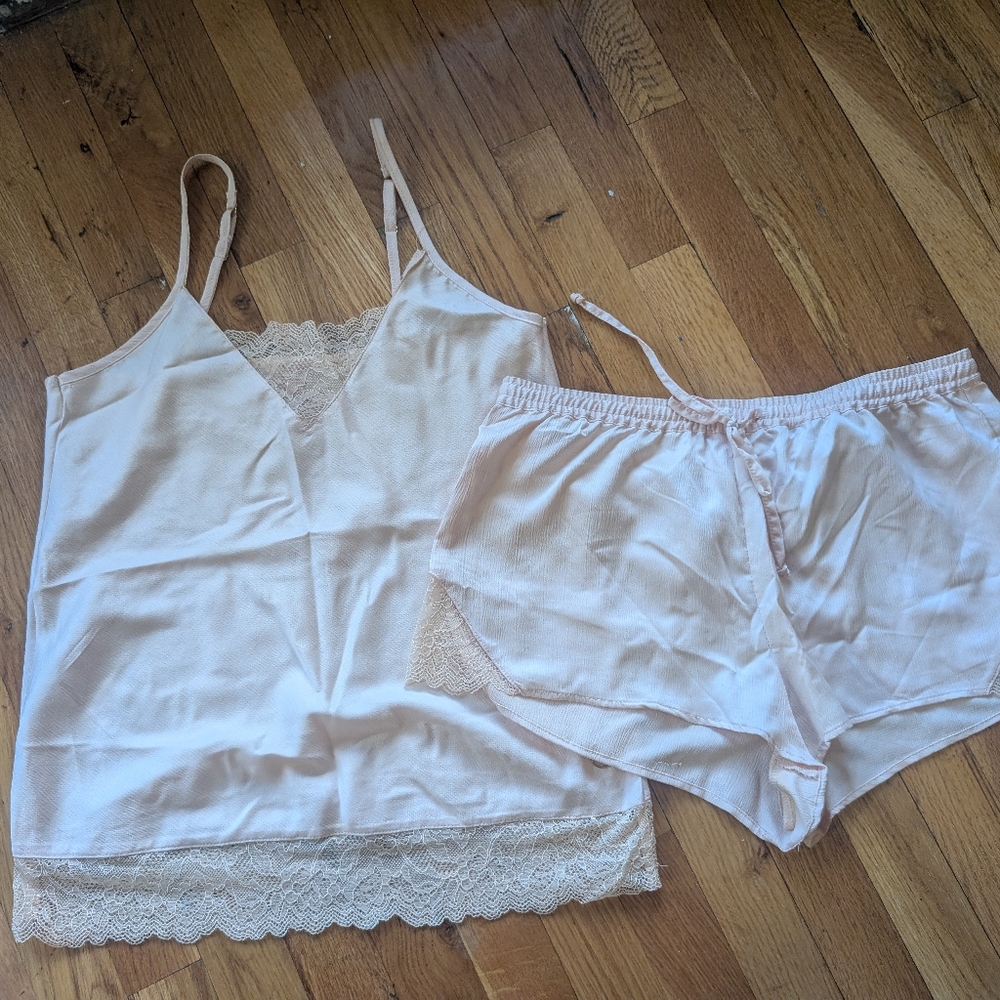 ✨ INTIMA Two-Piece Sleep Set - Size Small ✨ - Picture 2 of 5